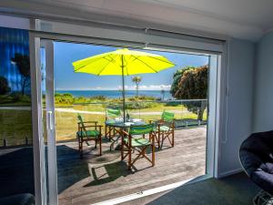 Gallery image of Seaside on Selwyn - Pohara Holiday Home in Takaka