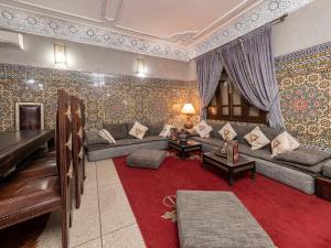 Posezení v ubytování Villa Soraya Hammam & Jacuzzi + 37 fotografií