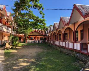 Gallery image of JBR Tourist Inn in San Vicente
