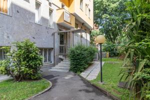 A garden outside [Portello Apartment] - Accursio 4