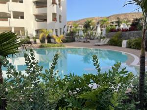 Bazén v ubytování Jardines - Avago 1,1 POOL VIEW 2B nebo v jeho okolí