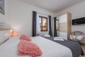Posteľ alebo postele v izbe v ubytovaní Villa Kamen ZadarVillas