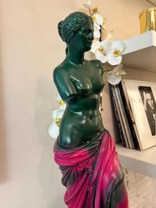 Φωτογραφία από το άλμπουμ του Lux Beach Apartment στη Βάρη