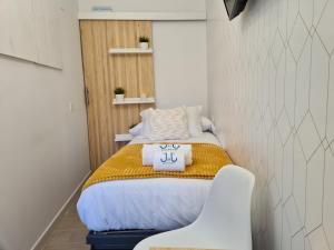 Posteľ alebo postele v izbe v ubytovaní El Edén Casas Rurales con Piscina y Jacuzzi