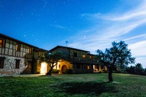 Gallery image of Alcor del Roble in Collado