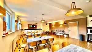Family & Mountain Lodge C'est la Vie的厨房或小厨房
