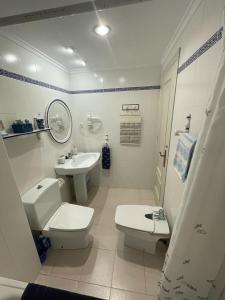 A bathroom at Residencial Vistamar