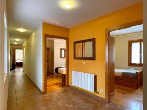 Postel nebo postele na pokoji v ubytování Casa Ederra