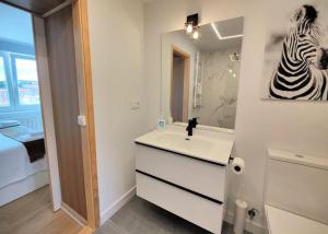 Kúpeľňa v ubytovaní Vistas preciosas recién reformado 2 dormitorios dobles