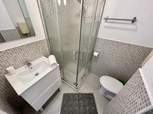A bathroom at Borgo Antico Apartments