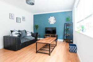 Μια τηλεόραση ή/και κέντρο ψυχαγωγίας στο Emerald House Leisure & Contractors