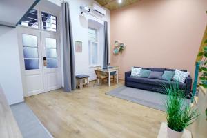 Lovely&modern downtown apartment with FREE PARKING 1172 Budapest, 11 Akácfa utca kép - 2
