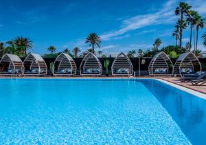 AxelBeach Maspalomas - Apartments and Lounge Club - Adults Only, Playa del  Inglés – Precios actualizados 2023