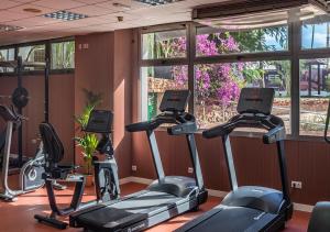 Fitness centrum a/nebo fitness zařízení v ubytování Axel Beach Maspalomas - Adults Only