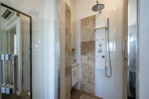 Kúpeľňa v ubytovaní C082-Croisette - 2 Chambres - Vue Epoustouflante + 10 fotografií