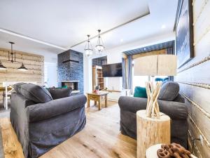 Posedenie v ubytovaní VisitZakopane - Coral Spa Apartment