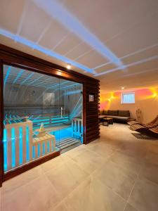 The swimming pool at or close to Alm'a Residence