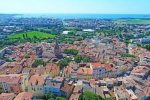Výhľad na mesto Fréjus alebo výhľad na mesto priamo z apartmánu