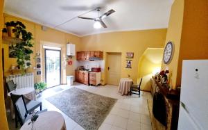 Kuchyň nebo kuchyňský kout v ubytování Rose Guest House