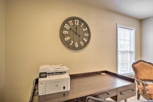 Foto sihtkohas Georgetown asuva majutusasutuse Pet-Friendly Georgetown Home Less Than 1 Mi to Dtwn! galeriist