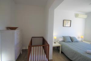 Łóżko lub łóżka w pokoju w obiekcie Chalet CasaTuris en Urb. La Font Sant Joan d´Alacant CH102