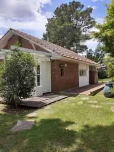 Το κτήριο όπου στεγάζεται  η παραθεριστική κατοικία