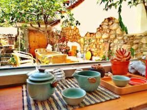 Bebidas en Honglin Houseg虹林的小院 防疫整栋 古城里温馨私家小院 享受大理慢时光 树下喝茶聊天 烧烤娱乐自助厨房 休闲好去处