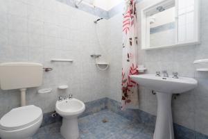 Gallery image of Appartamento fronte mare e spiaggia in Torre Mozza