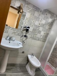 Koupelna v ubytování La pagliara + 19 fotografií
