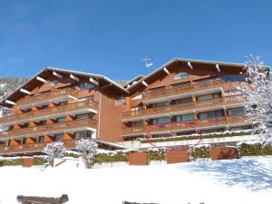 Obiekt Charmant 2 pièces, 4 pers, proche pistes et commerces avec garage à La Clusaz - FR-1-304-281 zimą
