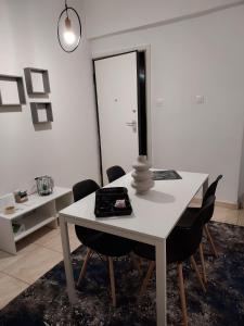 Kép Pagrati apartment Διαμέρισμα Παγκράτι szállásáról Athénban a galériában