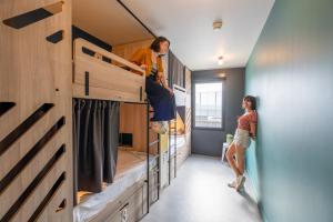 Voodi või voodid majutusasutuse Whoo Bordeaux Bacalan - Hostel toas
