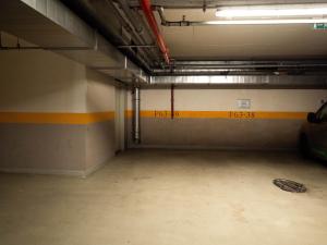 Kép Cozy Central Apt with Garage at GOZSDU Passage szállásáról Budapesten a galériában