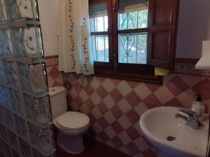 Koupelna v ubytování Casa el Pino + 42 fotografií