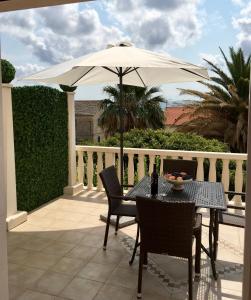 Balkón alebo terasa v ubytovaní Apartments Villa Jadranka Adults only