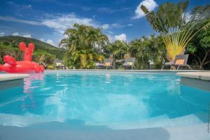 Bazén v ubytování Villa Surelles - 3 chambres - piscine - Le Diamant nebo v jeho okolí