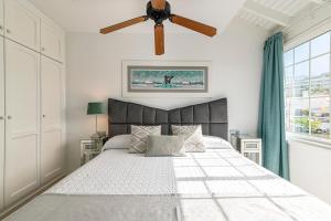 A bed or beds in a room at Apartment Terrazas La Caleta, Costa Adeje