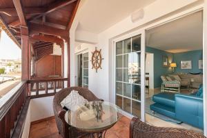 A seating area at Apartment Terrazas La Caleta, Costa Adeje