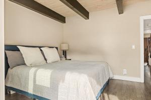 Gallery image of First Class Location in Big Bear Lake