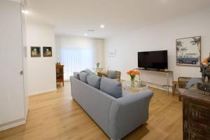 Μια τηλεόραση ή/και κέντρο ψυχαγωγίας στο Willie Wagtail Place +8 φωτογραφίες