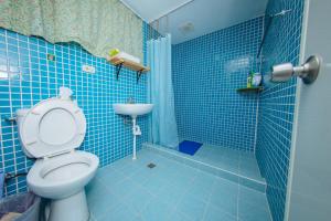 Bilik mandi di Lowkey B&B 低調民宿