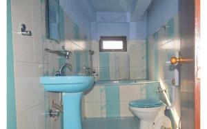 Un baño de Hotel Travel Inn