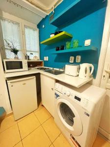 Kuchyňa alebo kuchynka v ubytovaní Budget Flat in the Center