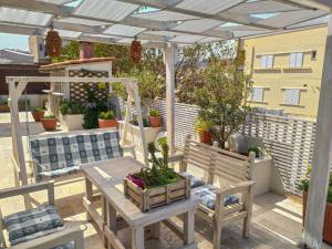 Balkón alebo terasa v ubytovaní Sea View Roof Garden