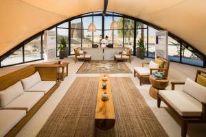 Posezení v ubytování Terra Solis Dubai