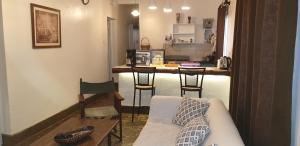 Η κουζίνα ή μικρή κουζίνα στο PEDO APARTMENTS NYALI