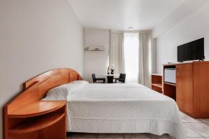 Gallery image of Flamboyant Hotel in Barra Velha +56 photos
