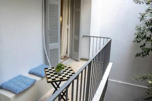 Fotografia z galérie ubytovania Romantic apartment with hot tub next to Acropolis v Aténach