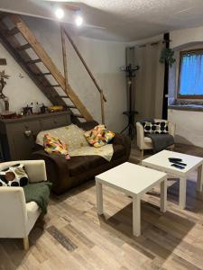 Gîte des reculées的休息区