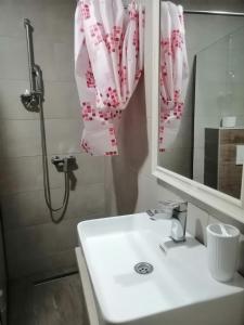 Phòng tắm tại HUSKY Milmari